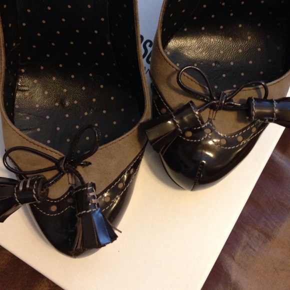 💯% Authentic Moschino Cheap & Chic Pumps - Picture 3 of 4